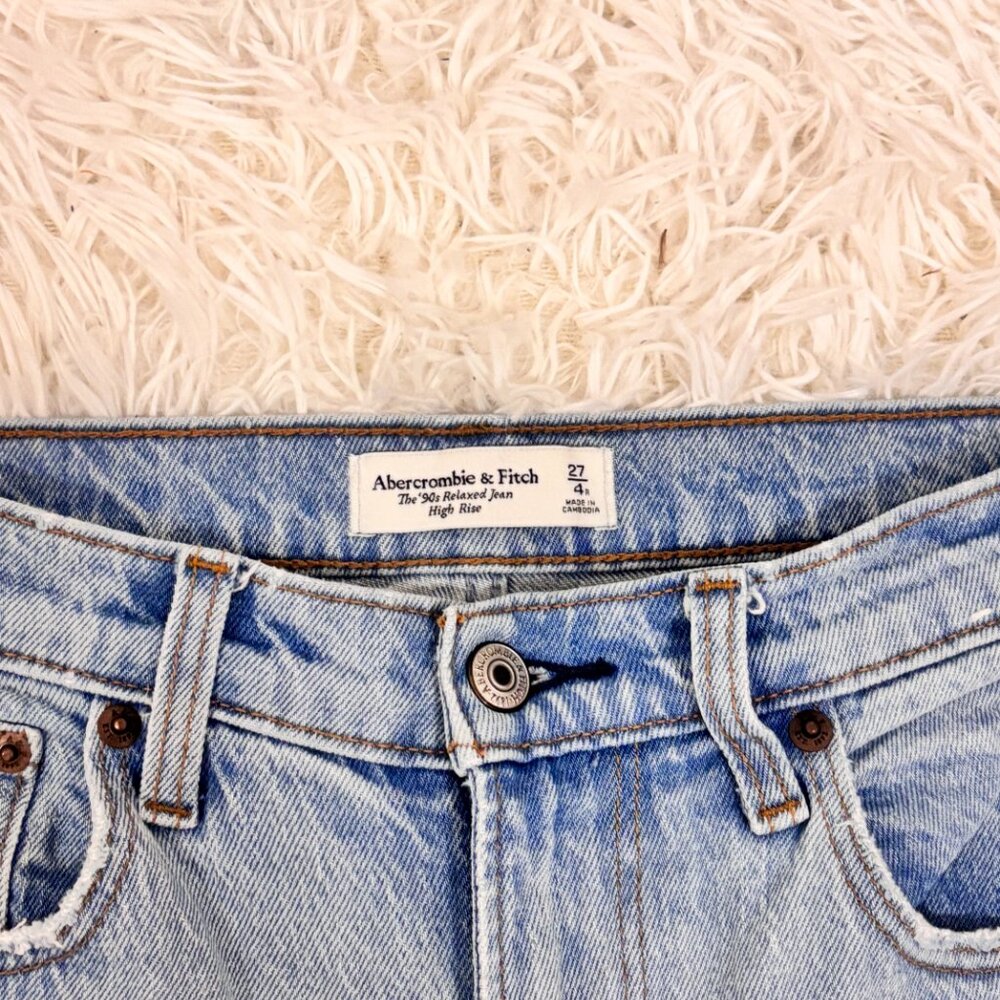 [SOLD] - Picture 3 of 3